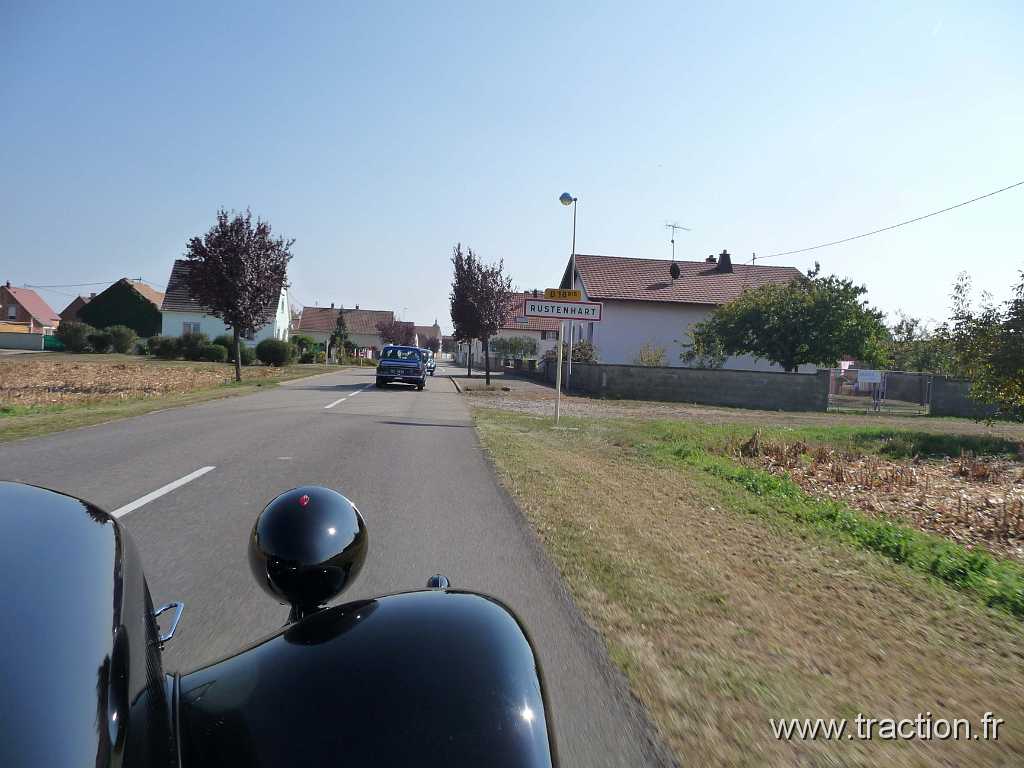 2011_rustenhart (71).jpg - 02/10/2011 - 68740 RUSTENHART 31ème Randonnée Internationale des Vendanges - Arrivée à Rustenhart
